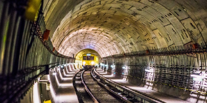 Coanda ejector for underground railway ventilation