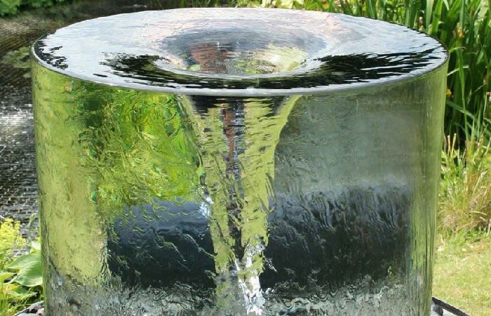 Water Coanda ejector
